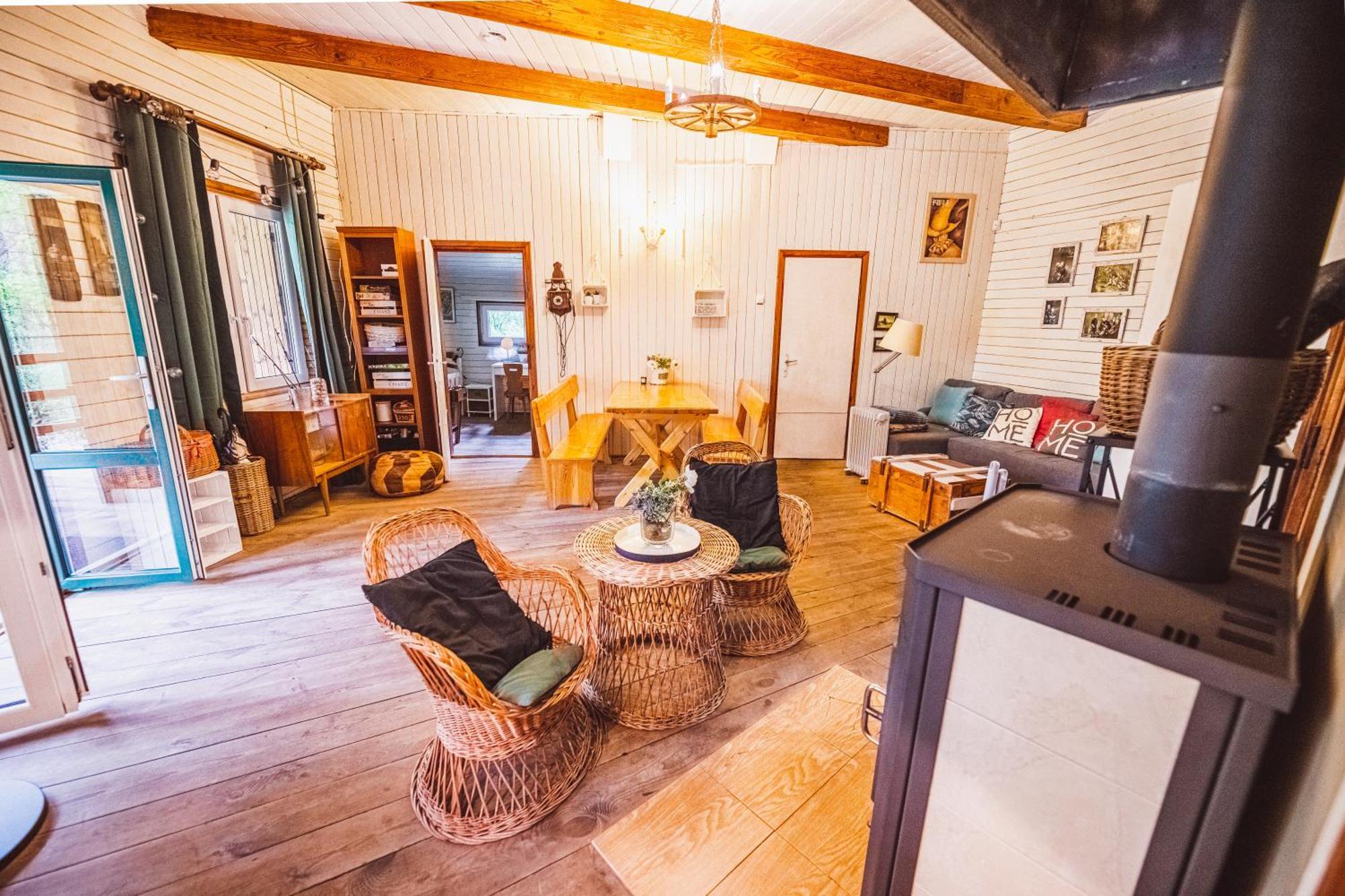 Cozy Nature Retreat With Patio Fireplace Garden Maciejowice Dış mekan fotoğraf